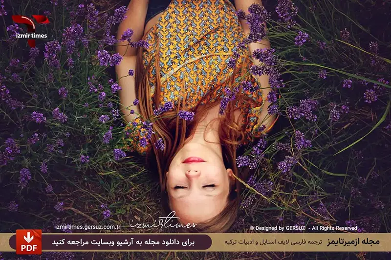 دختر در حال مراقبه و مدیتیشن گلهای بنفش